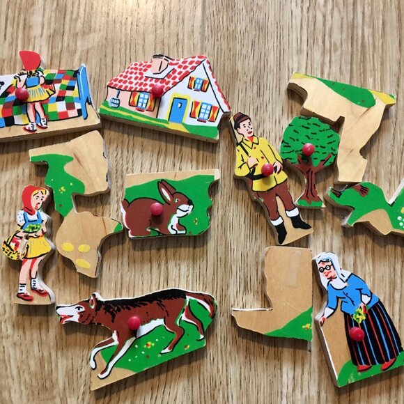 VINTAGE "Simplex" Wooden Red Riding Hood Fairy Tale Puzzle. - Picture 3 of 8